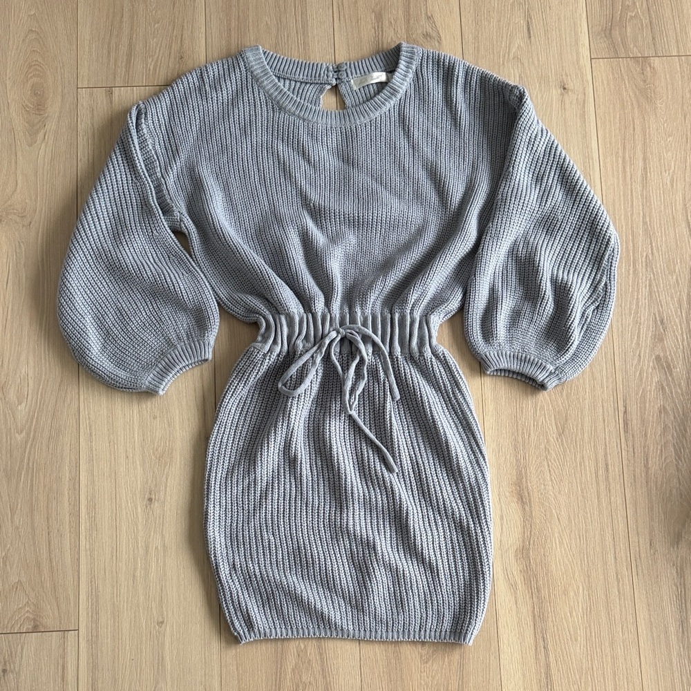 Sweater Dress with balloon sleeves